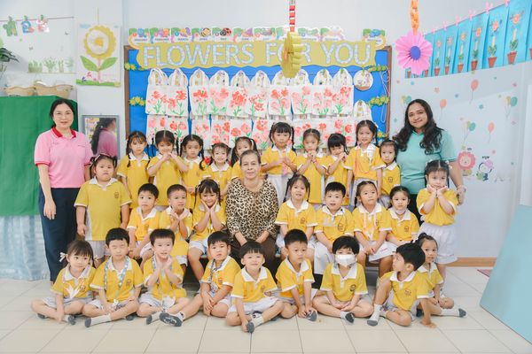 โรงเรียนปรีชานุศาสน์